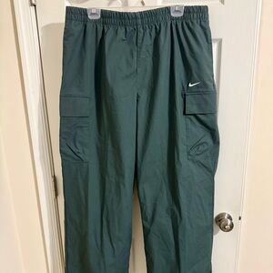 NWT Nike Women’s Forest Green Cargo Pants